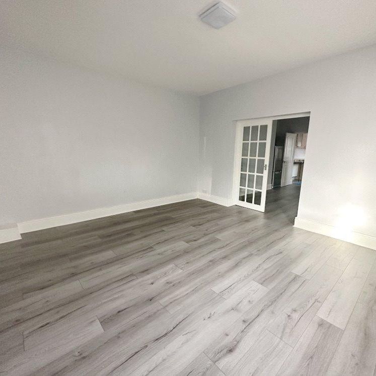 2 bedroom end of terrace house to rent - Photo 1