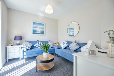 5 bedroom semi-detached house to rent - Photo 2