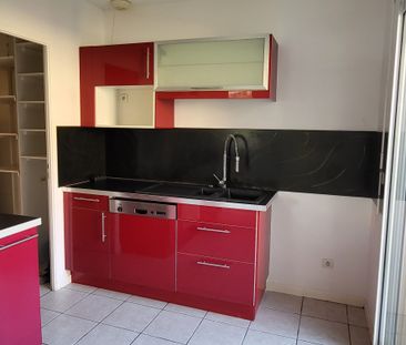 Location Appartement 3 pièces 79m² ST PRIEST EN JAREZ 42270 - Photo 4