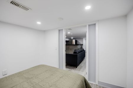 For Lease - 668 Indian Road Unit# Bsmt, Toronto, Ontario - Photo 3