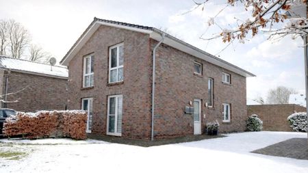 Hochwertige Obergeschosswohnung mit Carport in Bad Zwischenahn - Specken - Photo 3