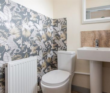 2 bed House - Mid Terrace To Let - Photo 6