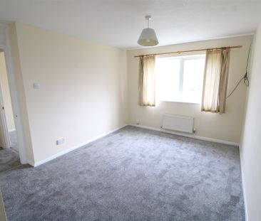 Rosalind Close, Colchester - Photo 2