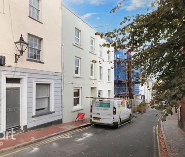 4 bedroom townhouse to rent - Photo 1