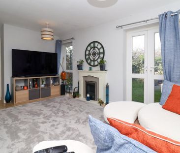 2 bedroom terraced house to rent - Photo 2