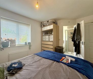 3 bedroom semi-detached house to rent - Photo 2
