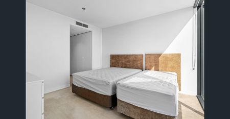 Furnished Luxe City-View Living Above Tooronga Village - Photo 2