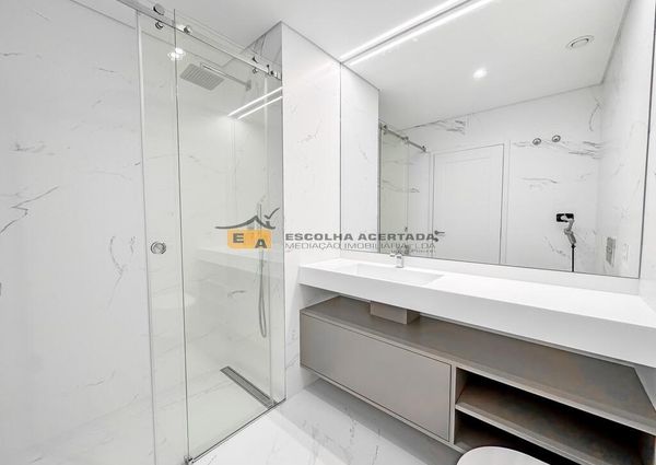 Apartamento T4 em Porto