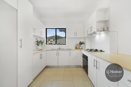 Available 12 December - Photo 5