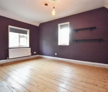 2 bedroom semi-detached house to rent - Photo 3