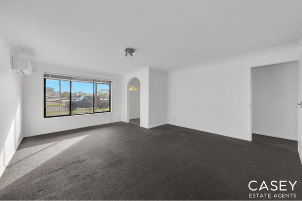 1/14 Codrington Street, Cranbourne - Photo 1