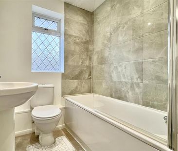 2 bedroom terraced house to rent - Photo 6