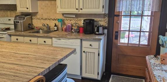 Grand Logement 4 1/2 rez de chausse immeuble centenaire ,centre ville st-jerome - Photo 2