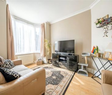 4 bedroom terraced house to rent - Photo 2