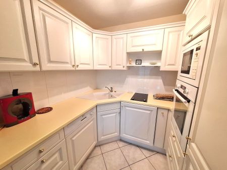 Location Appartement 1 pièce 34m² LES SABLES D OLONNE 85100 - Photo 4