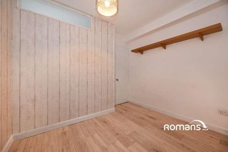 Mulberry Court, Wayland Close, Bracknell, RG12 - Photo 4