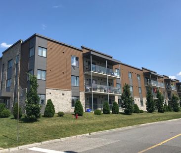 Superbe grand 3 1/2 style condo Ste-Foy Air Clim, Libre - Photo 4