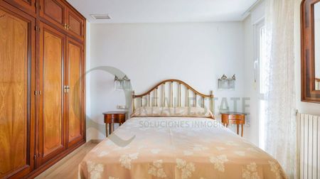 Luxury penthouse for rent in Alicante, Spain - Photo 4