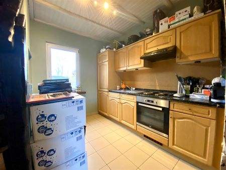 Maison 2 chambres avec une cour - Photo 5