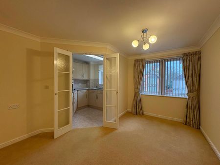 Frimley Road, Camberley, Surrey, GU15 - Photo 2