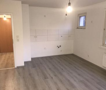 Große Wohnküche und Bad mit Dusche sucht Mieter - Photo 1