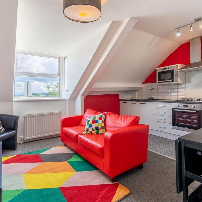 3 bedroom apartment to rent - Photo 1