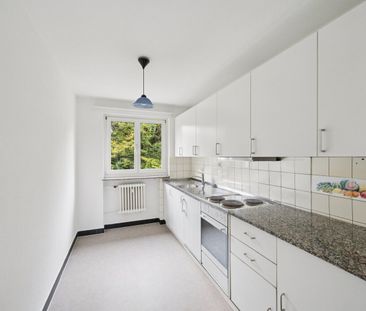 APPARTEMENT CONFORTABLE À L’EMPLACEMENT CENTRAL - Photo 3