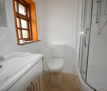 2 bedroom detached bungalow to rent - Photo 6