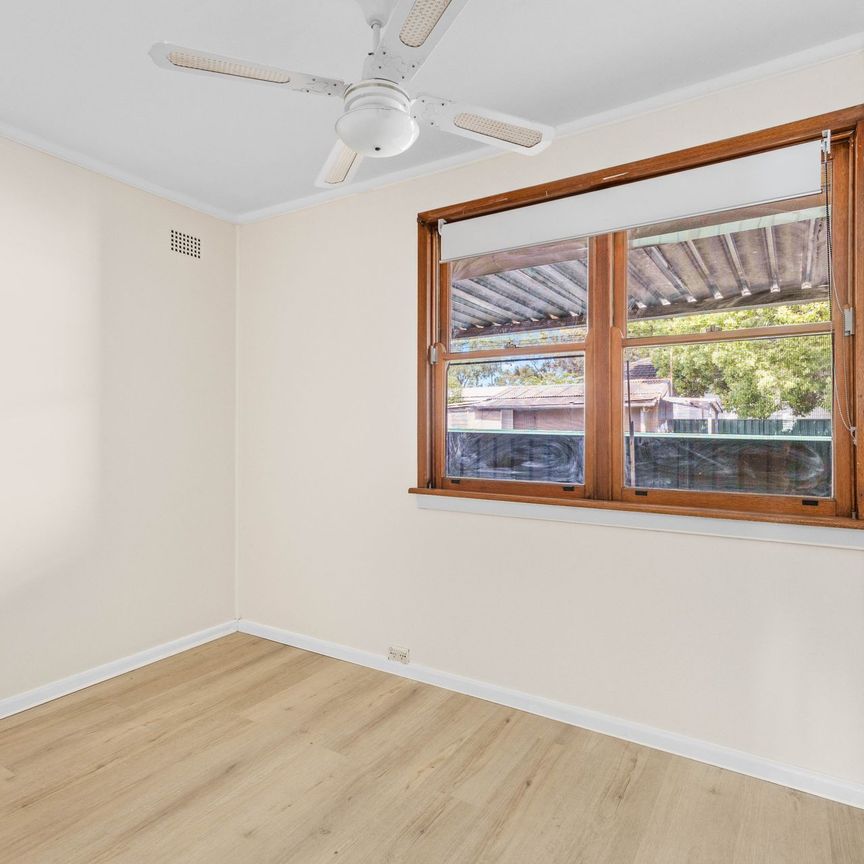 RENOVATED & MOVE-IN READY! - Photo 1