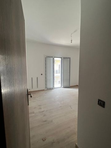 Διαμέρισμα για ενοικίαση Χατζηκυριάκειο (Πειραϊκή - Χατζηκυριάκειο) - Photo 4
