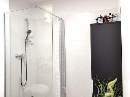STADTNAH WOHNEN, ENTSPANNT LEBEN: 2-Zimmer-Wohnung mit überdachtem Balkon in Graz - Photo 5