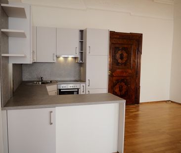 Elegante Loft-Wohnung mit Stuckdecken & Intarsientüren - Foto 2