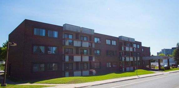 2 CH - 1 SDB - Laval - $1,450 /mo - Photo 2
