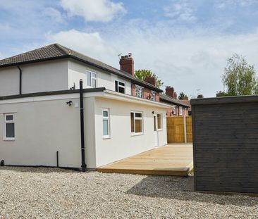 Orchard Square Room 3 - Photo 3