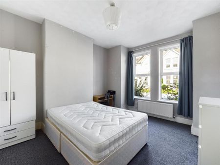 5 bedroom terraced house to rent - Photo 2