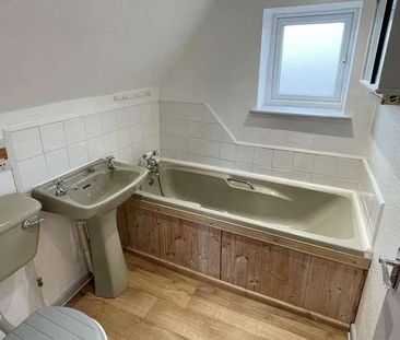 Blandford, DT11 - Photo 3