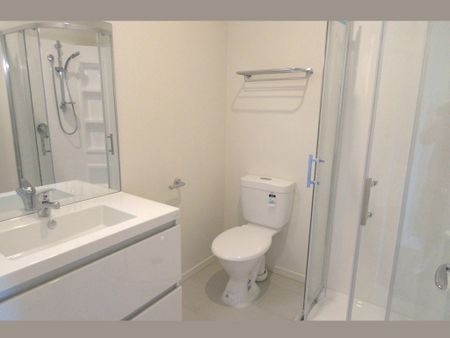 Mayfair Villas 2 bedroom - Photo 5