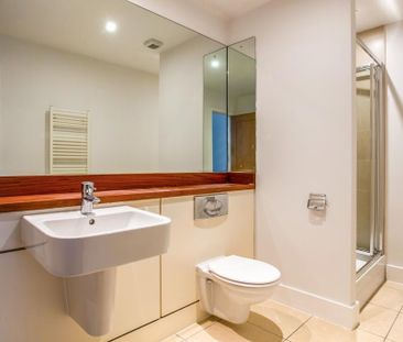 3 bedroom apartment to rent - Photo 6