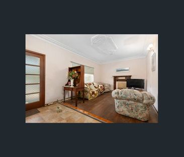 Waiting for you! - Photo 1