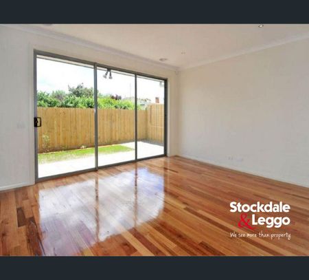 13 London Road, Broadmeadows, Vic 3047 - Photo 4