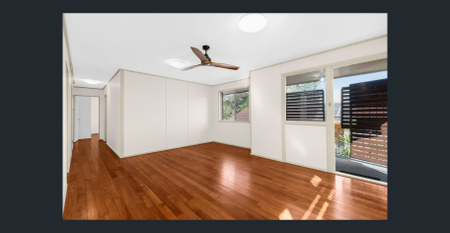 Charming Brick Home on Large Block - Photo 2