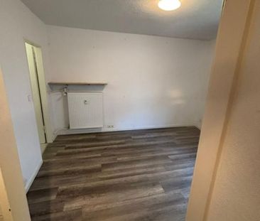 1 Zimmer Wohnung mit Balkon , 27 Qm renoviert, - Foto 1