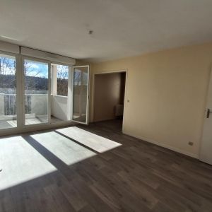 Location Appartement à VILLEFONTAINE - Photo 1