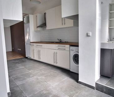 Studio met slaaphoek te huur in Charleroi voor € 575 met 1 slaapkamer - Photo 3