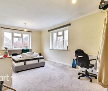 5 bedroom detached house to rent - Photo 4