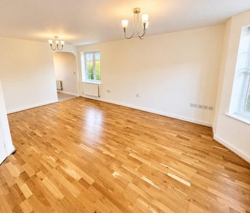 2 bedroom ground floor flat to rent - Photo 2