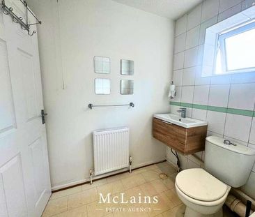 Moorland Gardens, Luton, LU2 - Photo 1