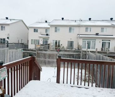 For Lease - 330 Applecross Crescent, Kanata, Ontario - Photo 3
