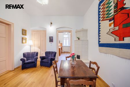 Pronájem bytu 4+1 108 m² - Fotografie 2