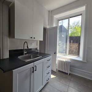 3 1/2 à Louer – 4088 Av. Du Parc - Photo 2
